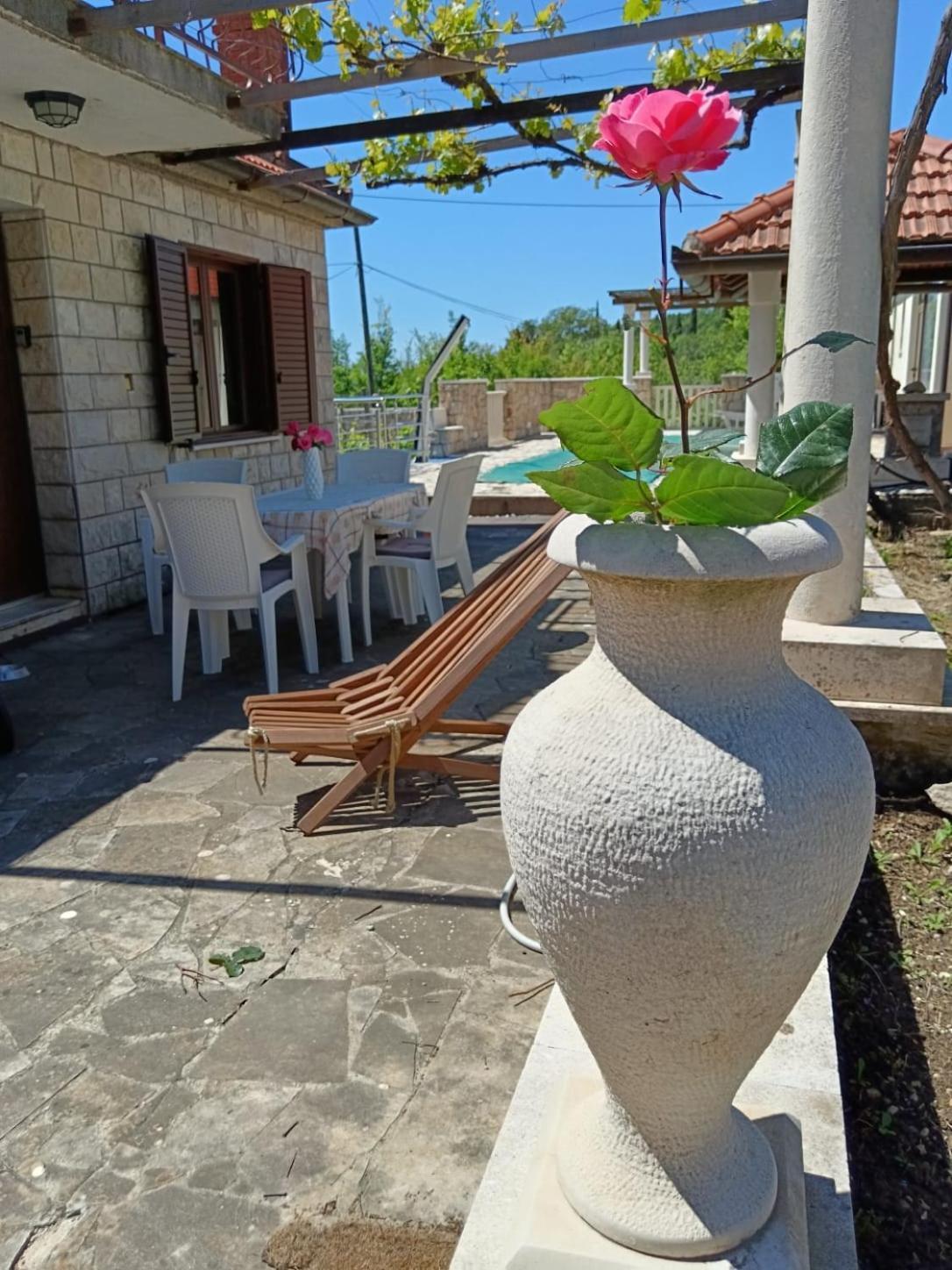 Holiday Home Lazustina Paradise Mihanici Экстерьер фото